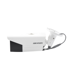 Bala TURBOHD 5 Megapixel / Lente Mot. 2.7 a 13.5 mm / 40 mts IR EXIR /